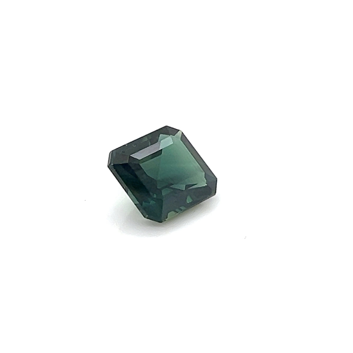 GREEN SAPPHIRE EMERALD CUT