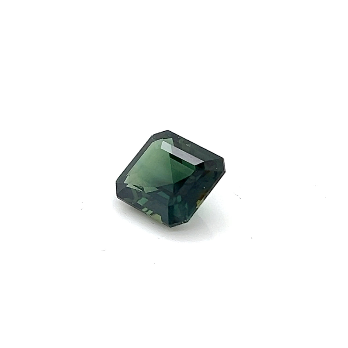 GREEN SAPPHIRE EMERALD CUT