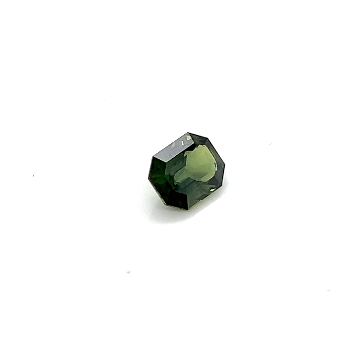 GREEN SAPPHIRE EMERALD CUT