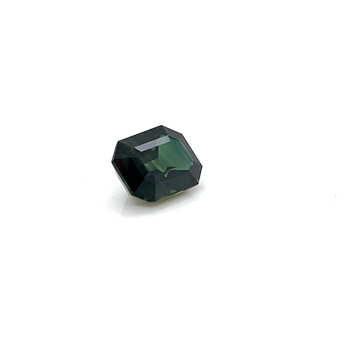 GREEN SAPPHIRE EMERALD CUT