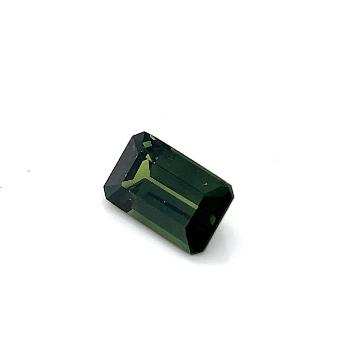 GREEN SAPPHIRE EMERALD CUT