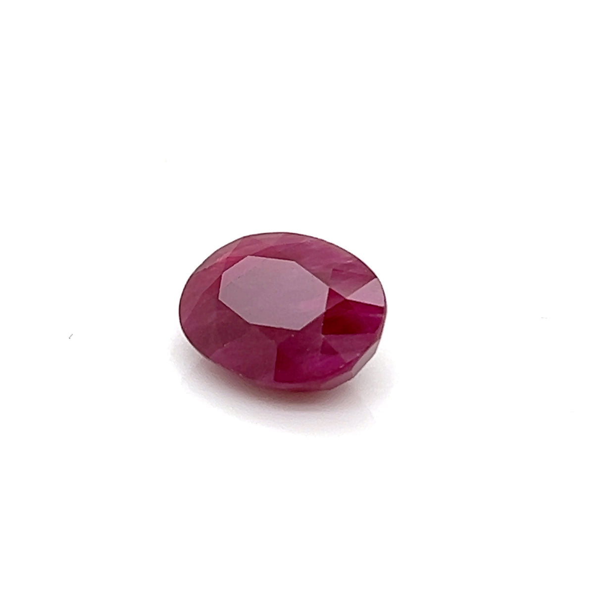 RUBY OVAL