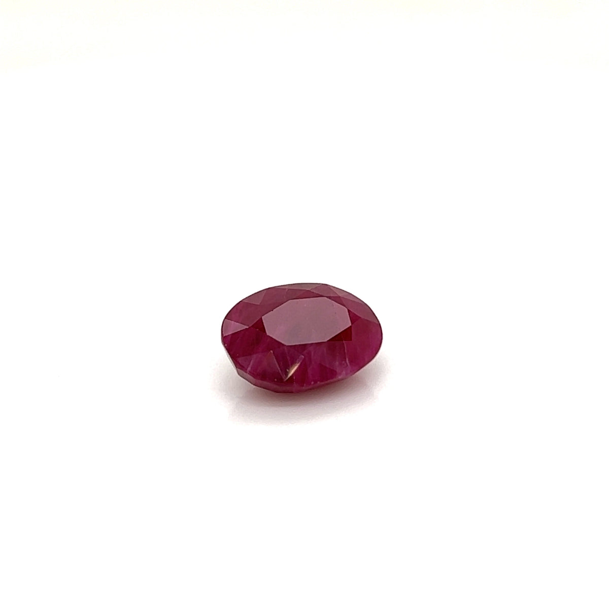 RUBY OVAL