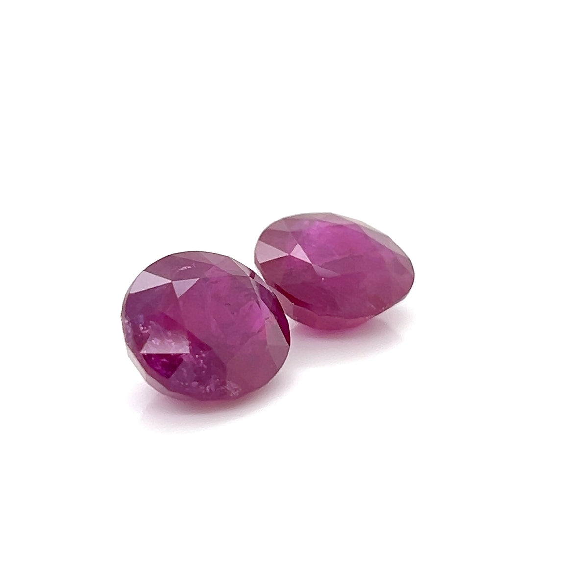 RUBY OVAL