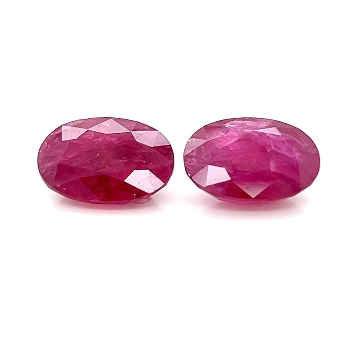 RUBY OVAL