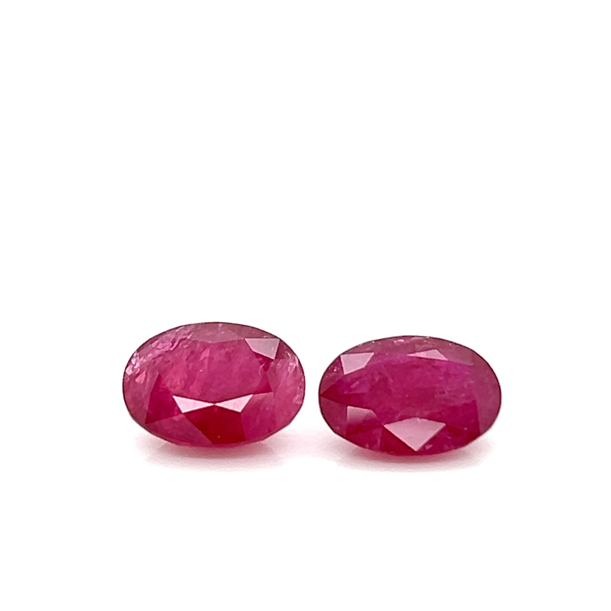 RUBY OVAL