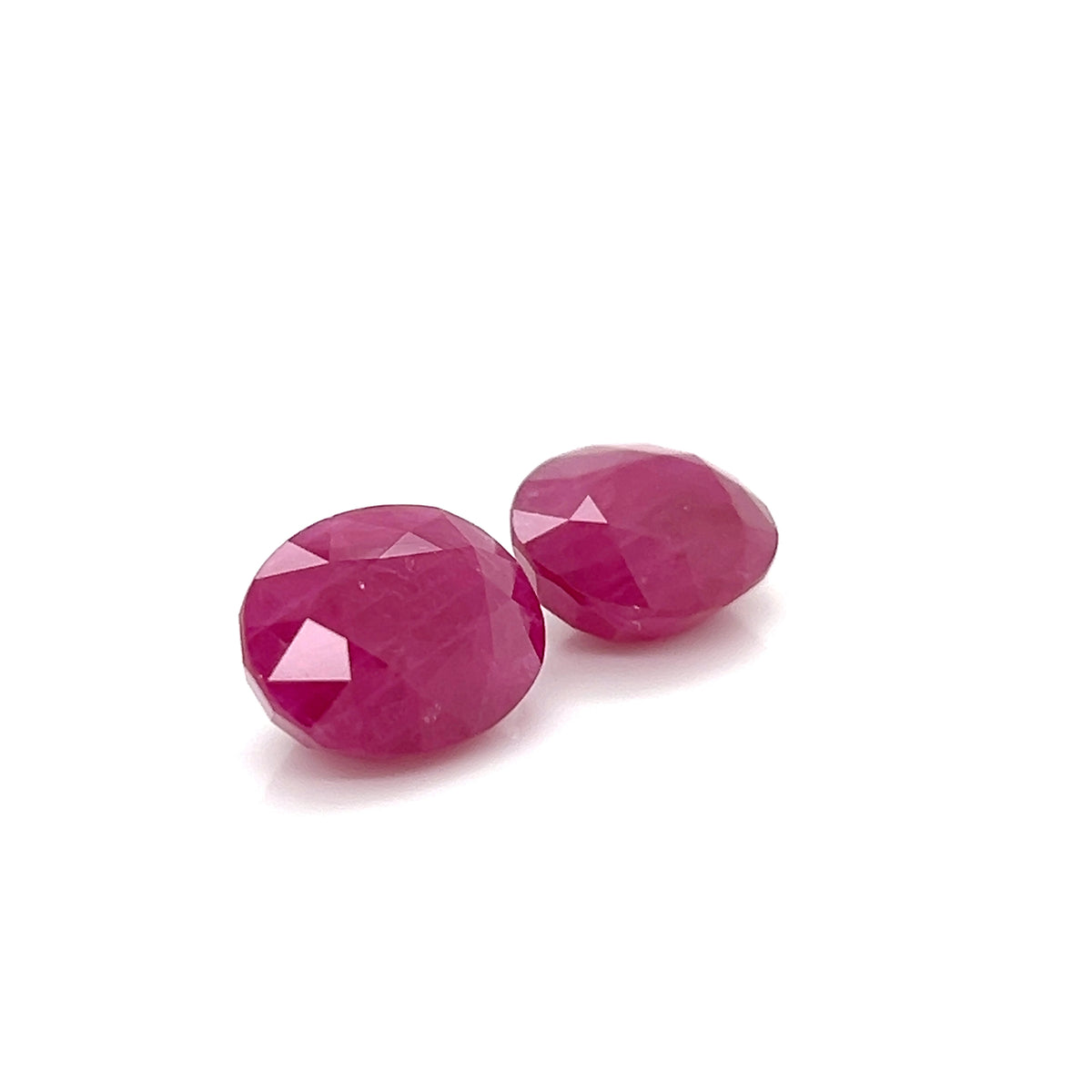 RUBY OVAL