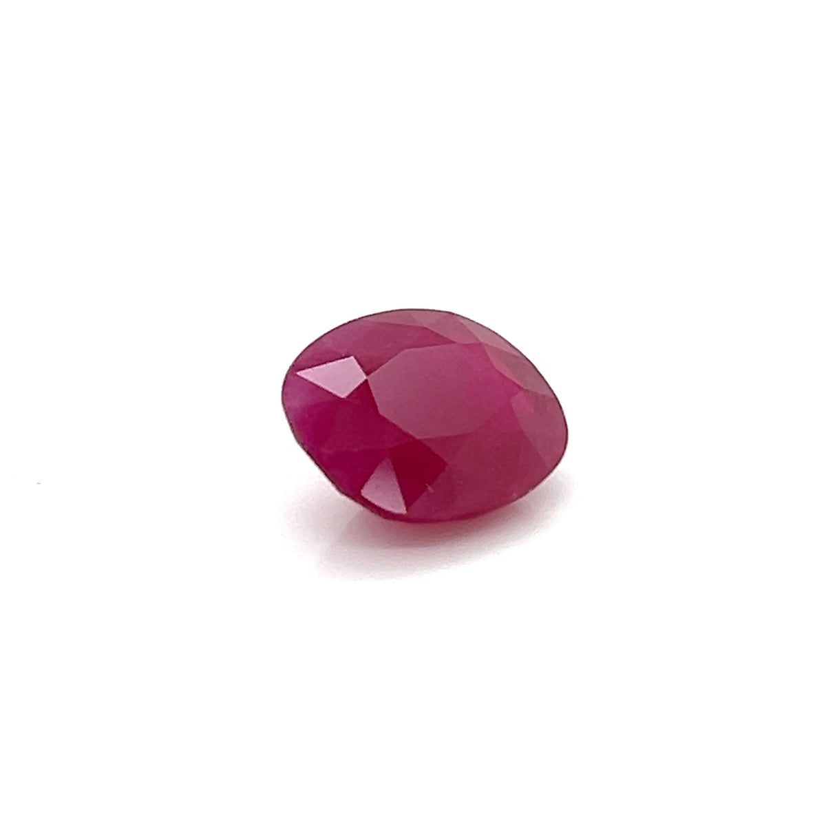 RUBY OVAL
