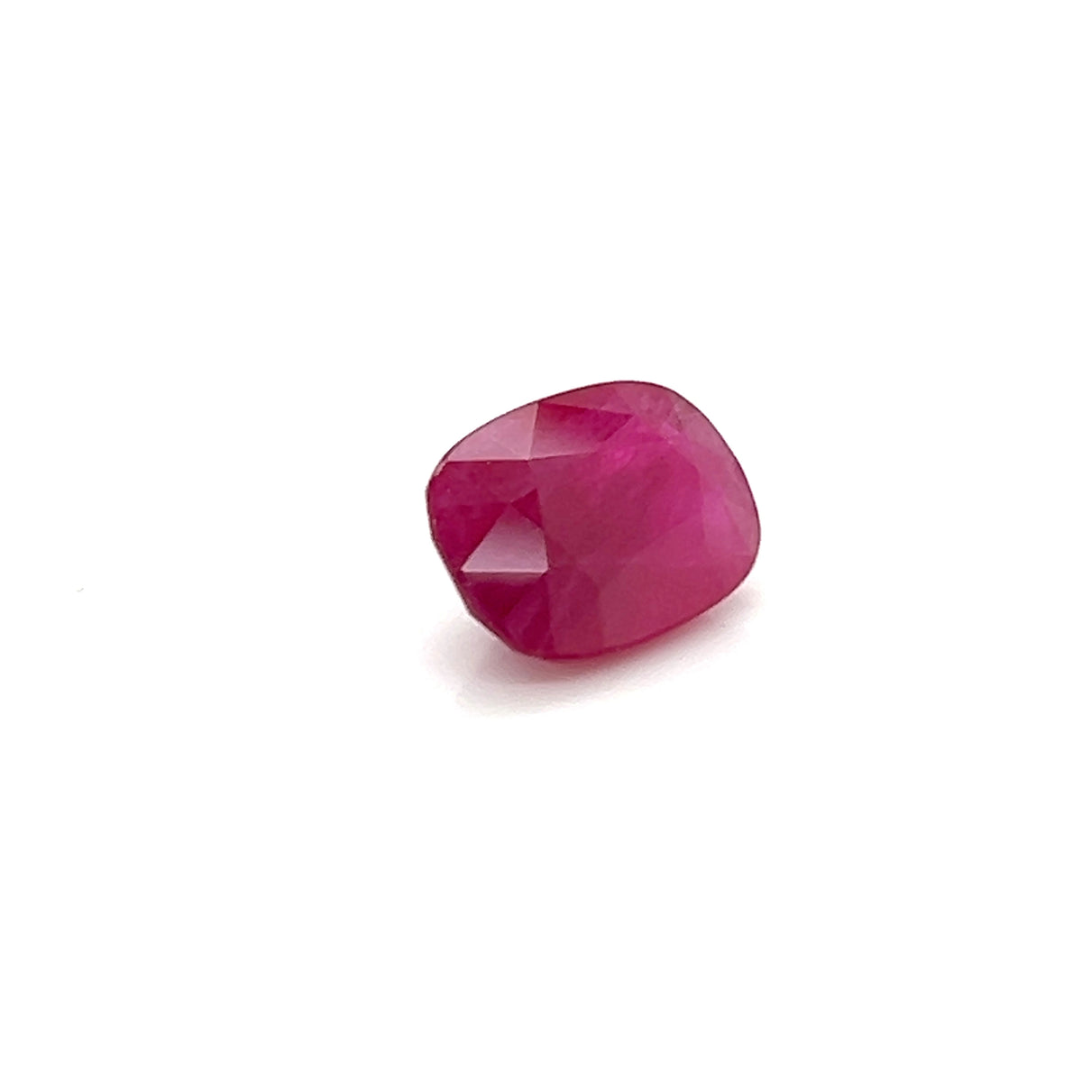 RUBY OVAL