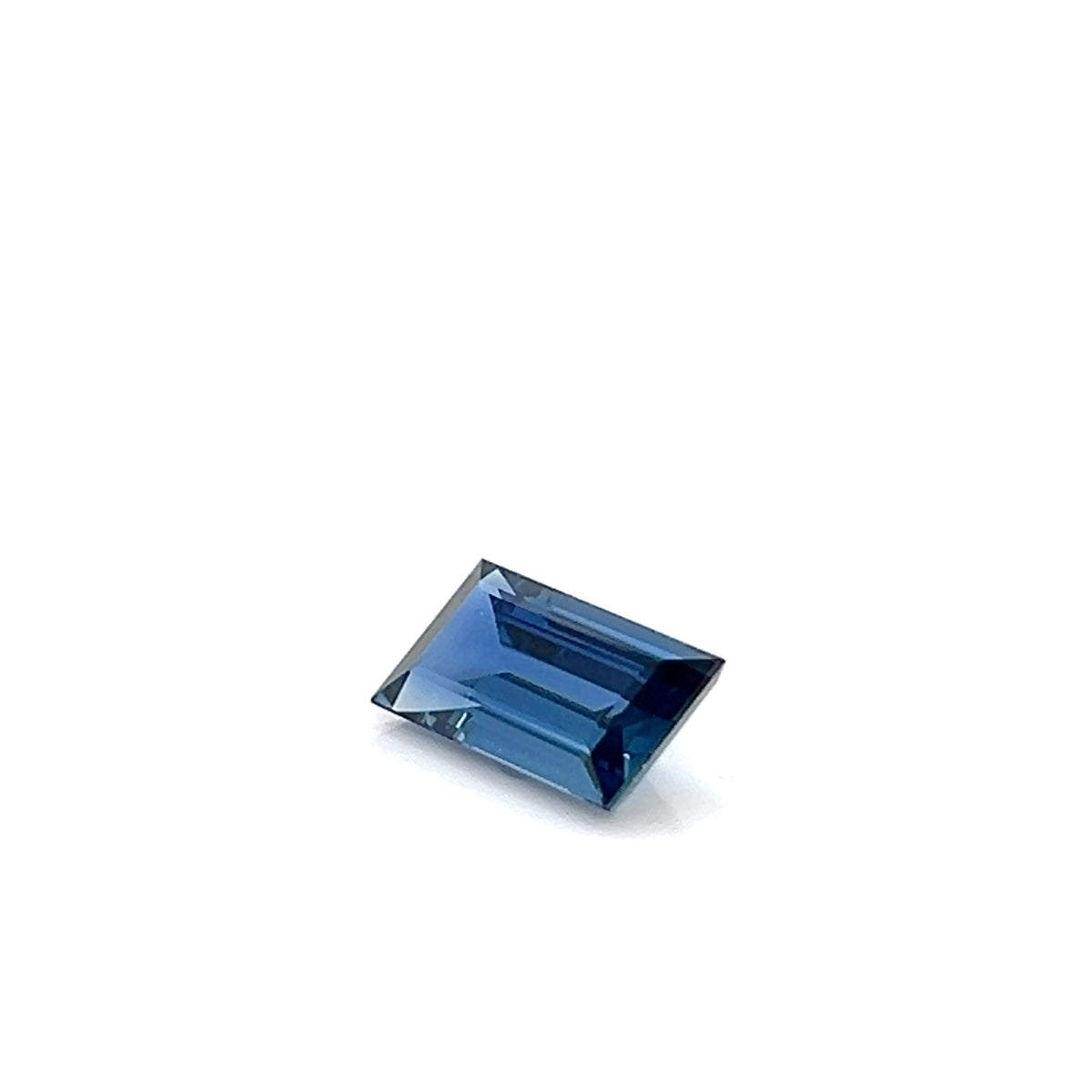 BLUE SAPPHIRE BAGUETTE