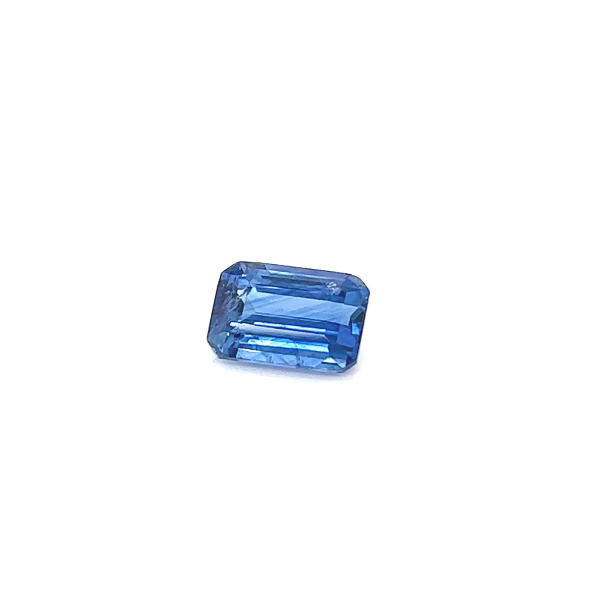 BLUE SAPPHIRE EMERALD CUT