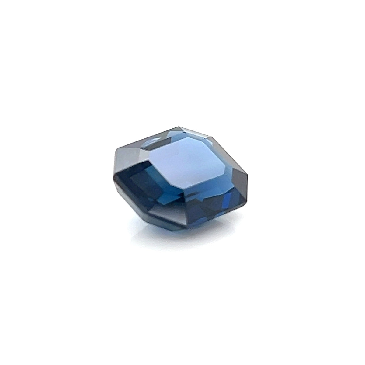 BLUE SAPPHIRE EMERALD CUT