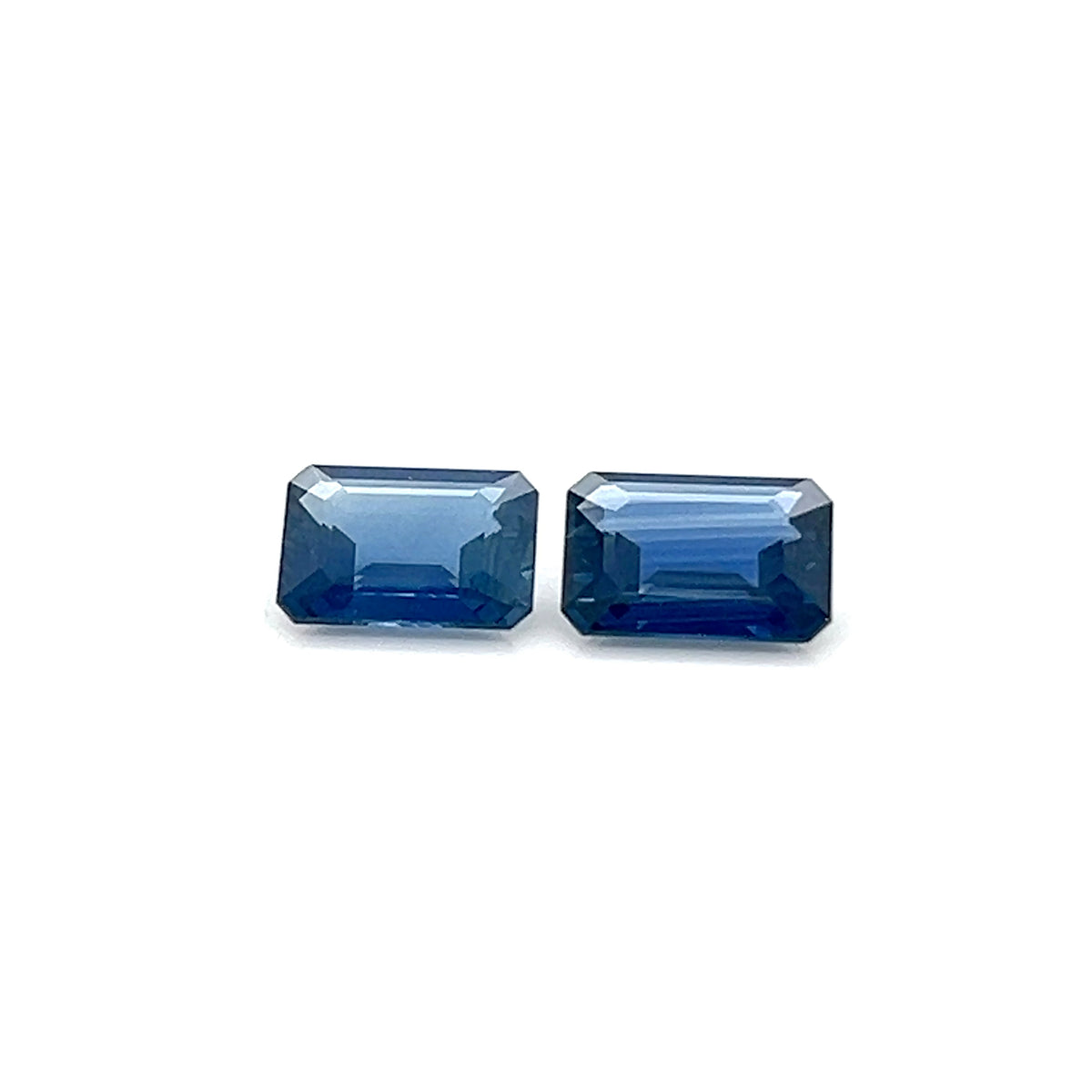 BLUE SAPPHIRE EMERALD CUT