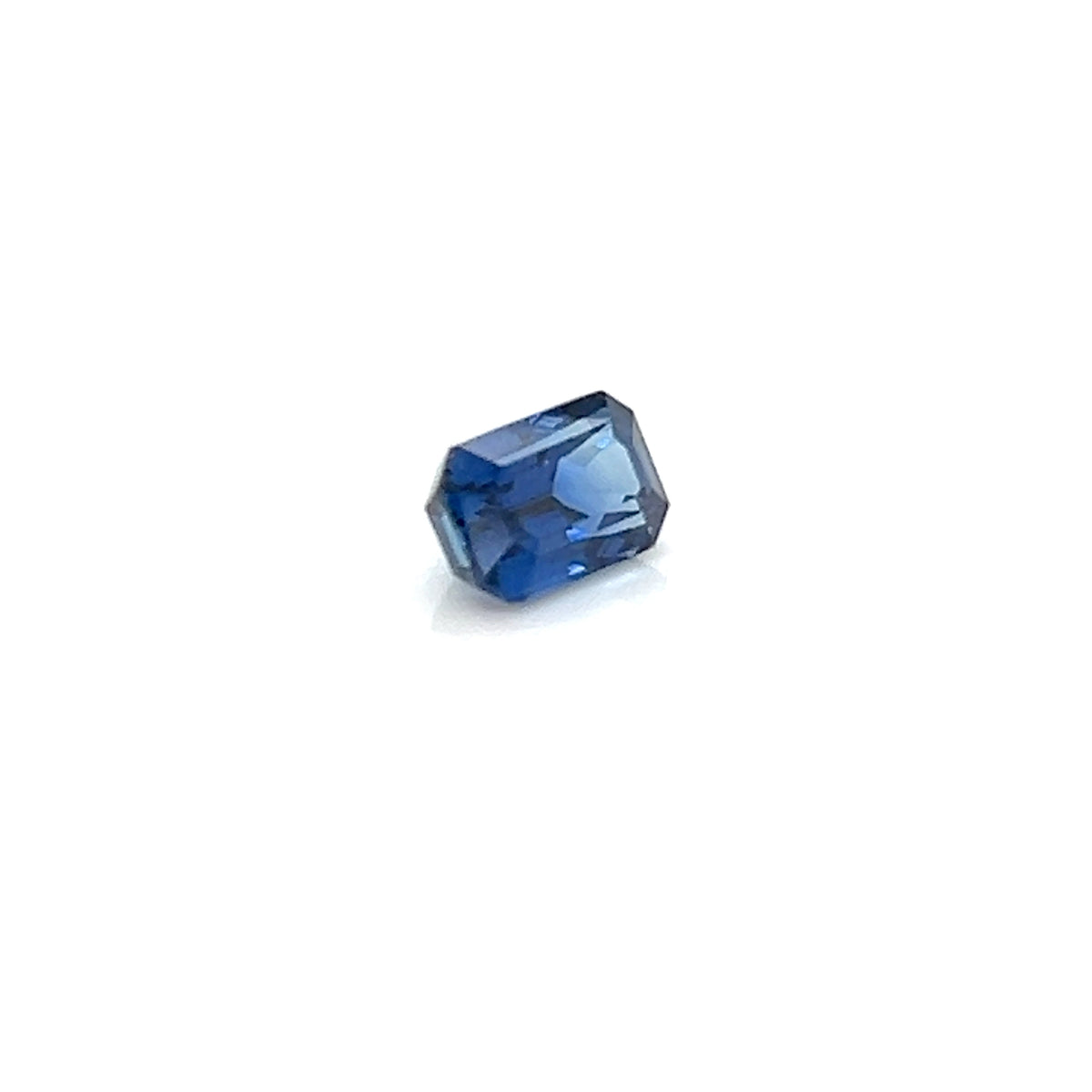 BLUE SAPPHIRE EMERALD CUT