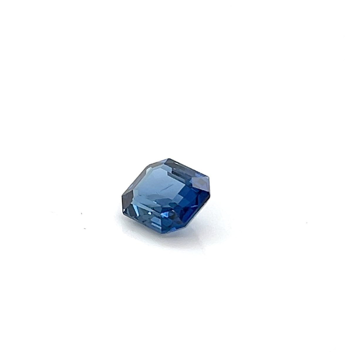 BLUE SAPPHIRE EMERALD CUT