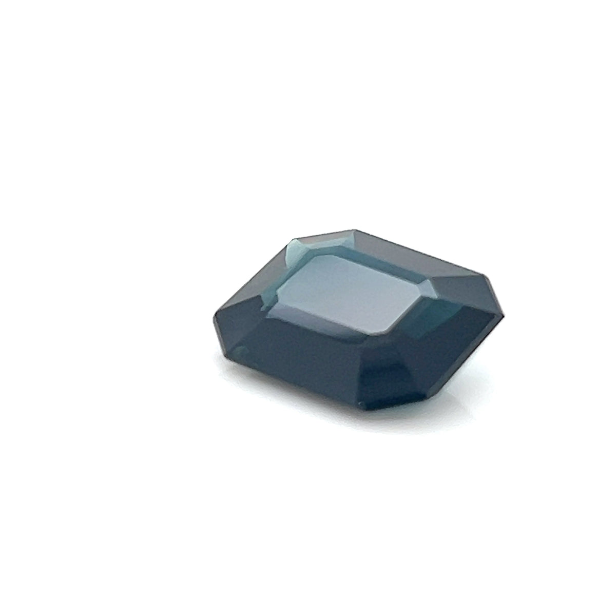 BLUE SAPPHIRE EMERALD CUT