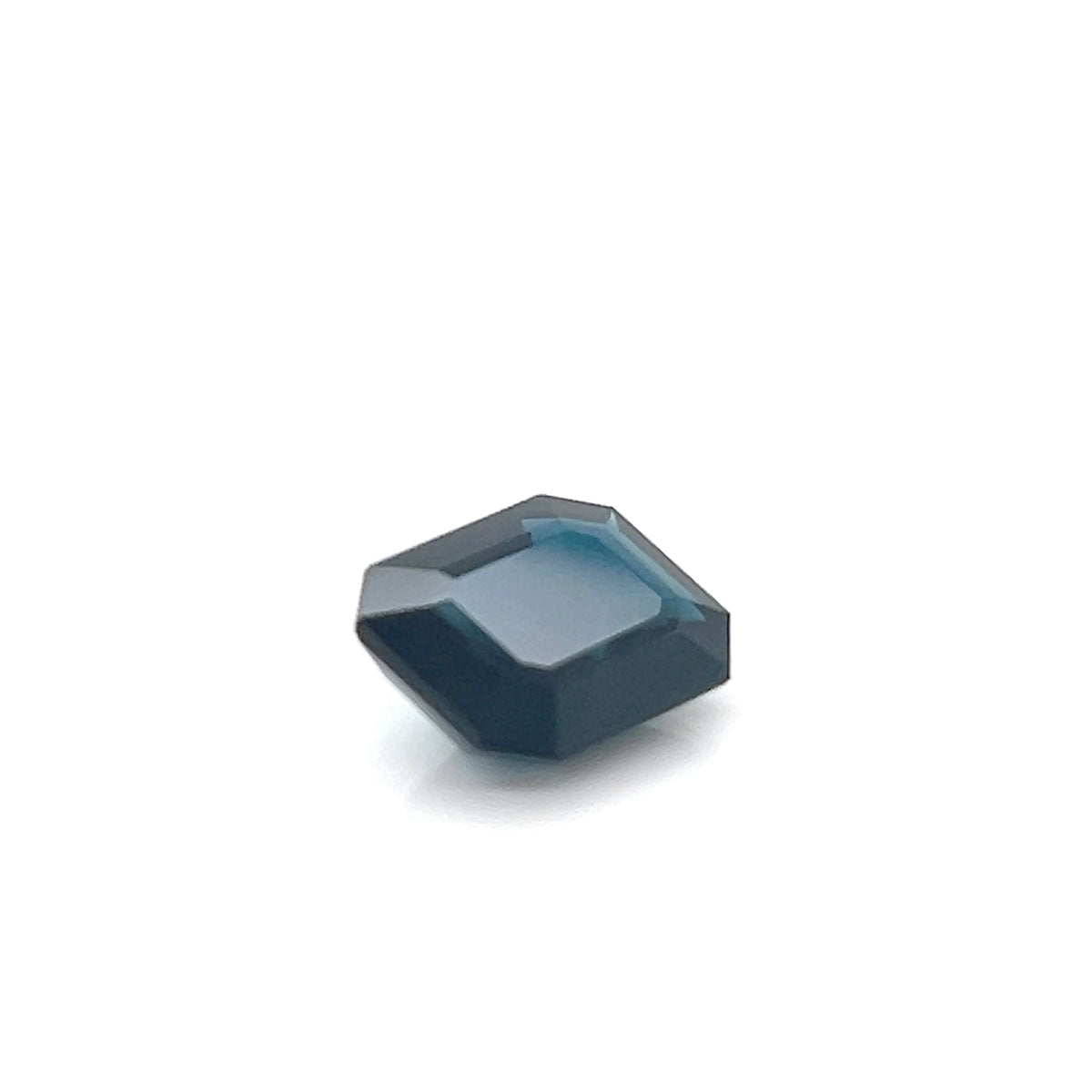 BLUE SAPPHIRE EMERALD CUT