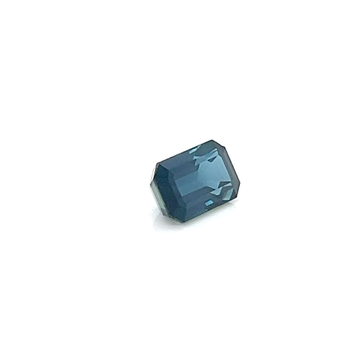 BLUE SAPPHIRE EMERALD CUT