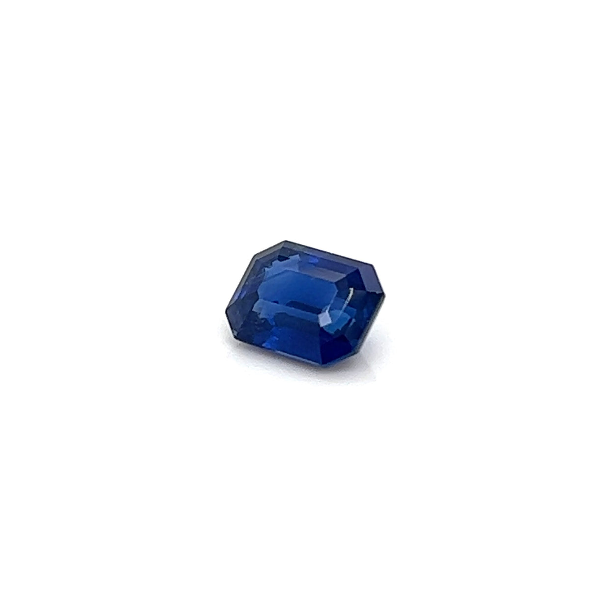 BLUE SAPPHIRE EMERALD CUT