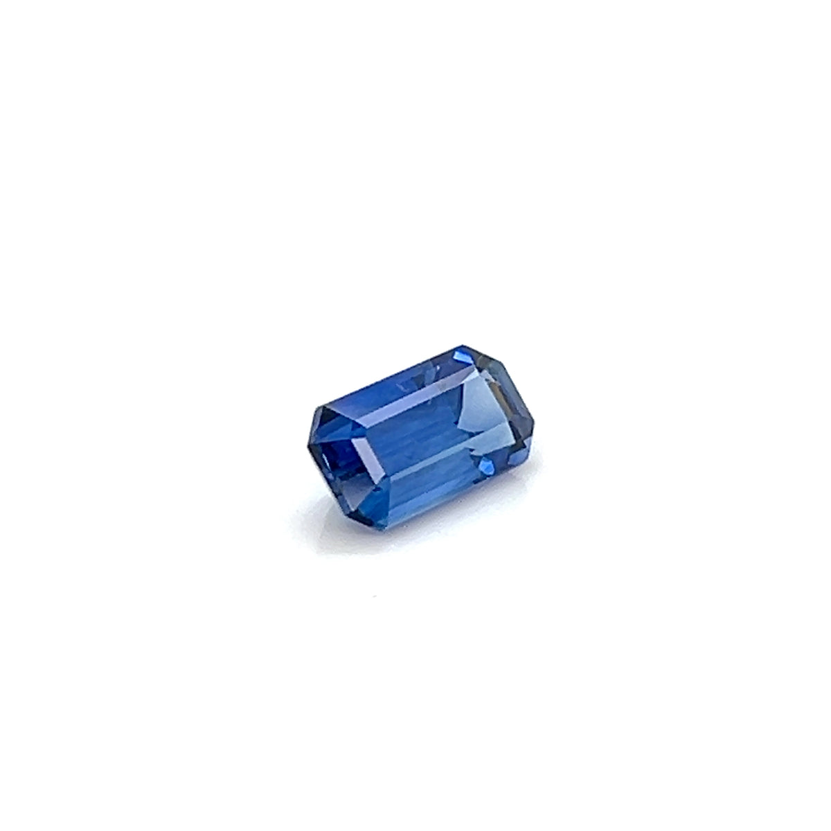 BLUE SAPPHIRE EMERALD CUT