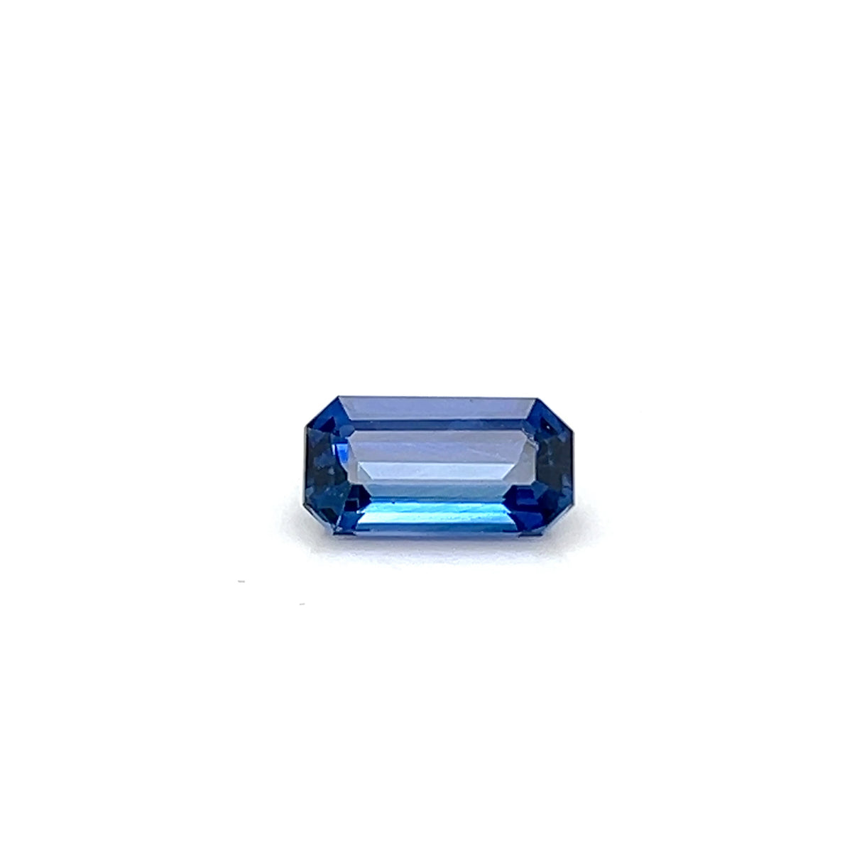 BLUE SAPPHIRE EMERALD CUT