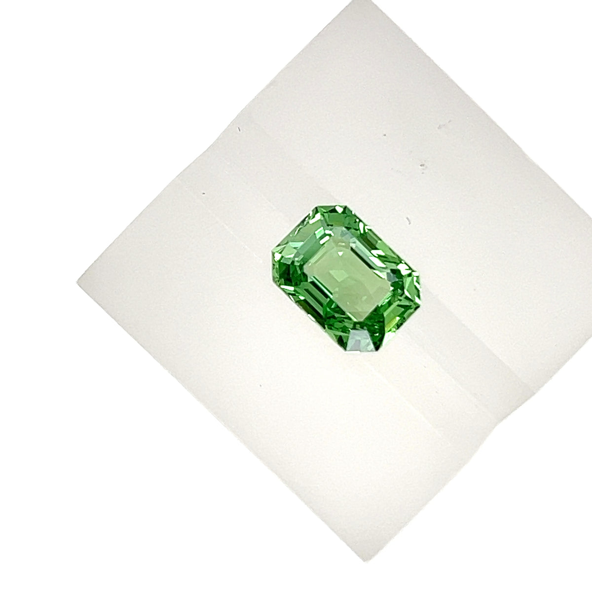 TSAVORITE EMERALD CUT