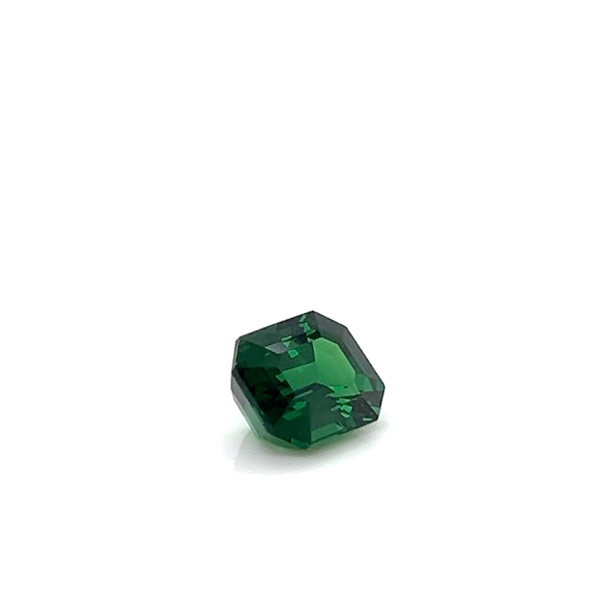 TSAVORITE EMERALD CUT