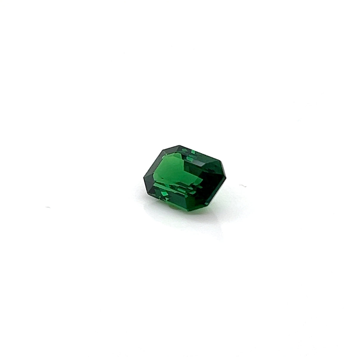 TSAVORITE EMERALD CUT