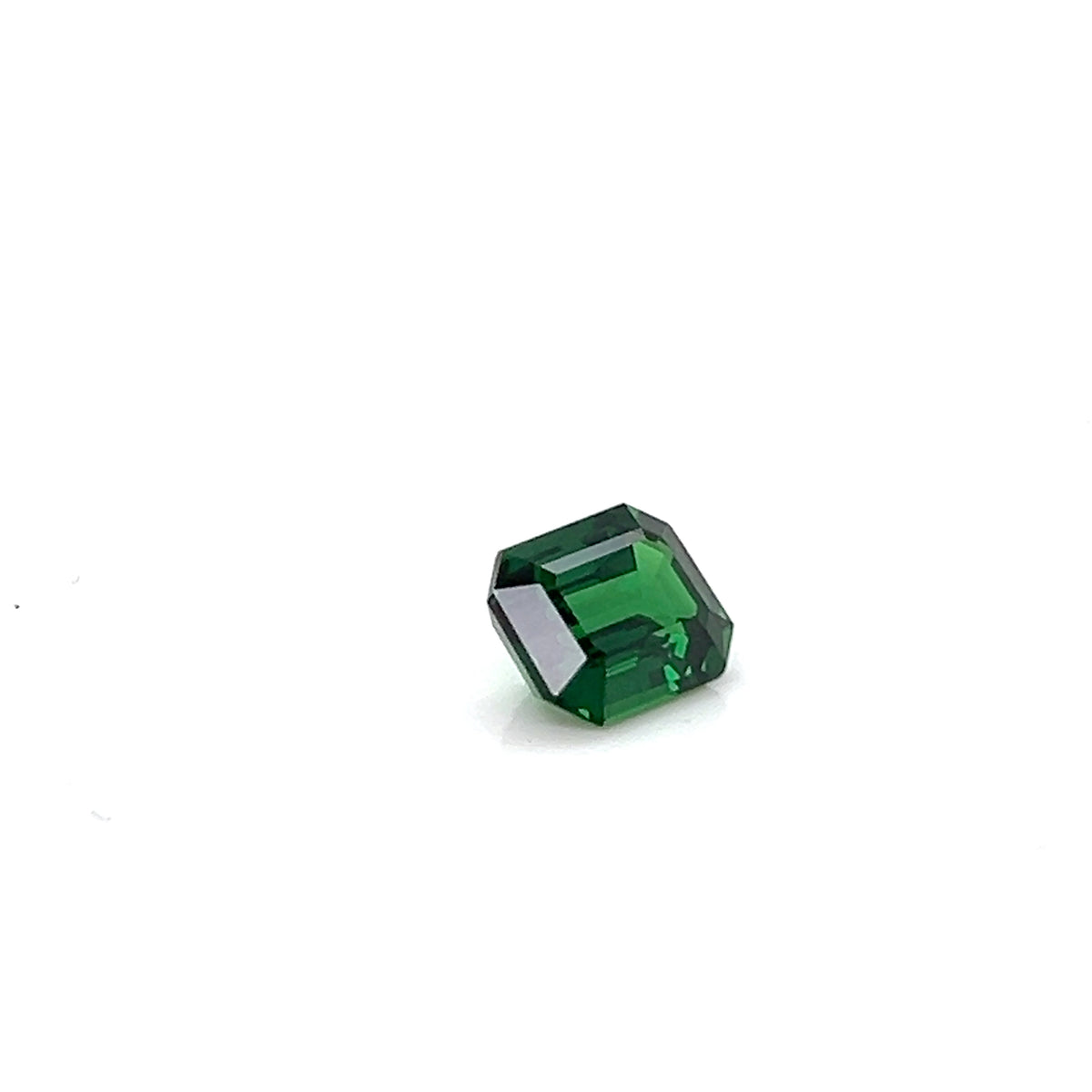 TSAVORITE EMERALD CUT