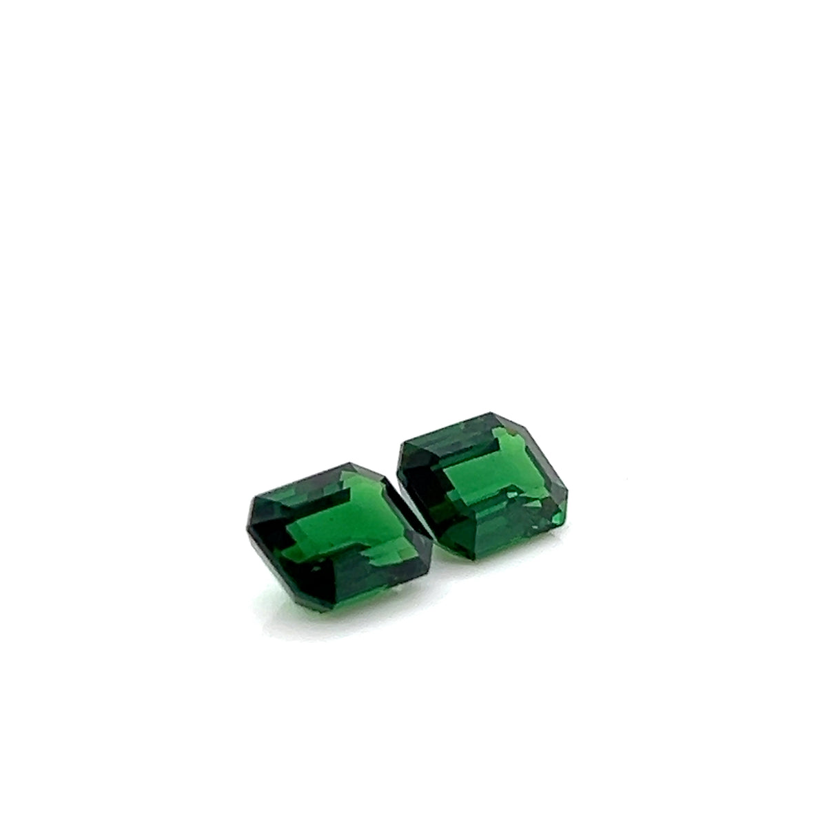 TSAVORITE EMERALD CUT