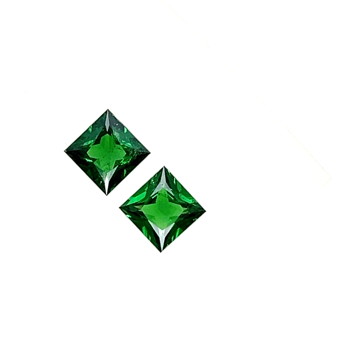 TSAVORITE PRINCESS CUT