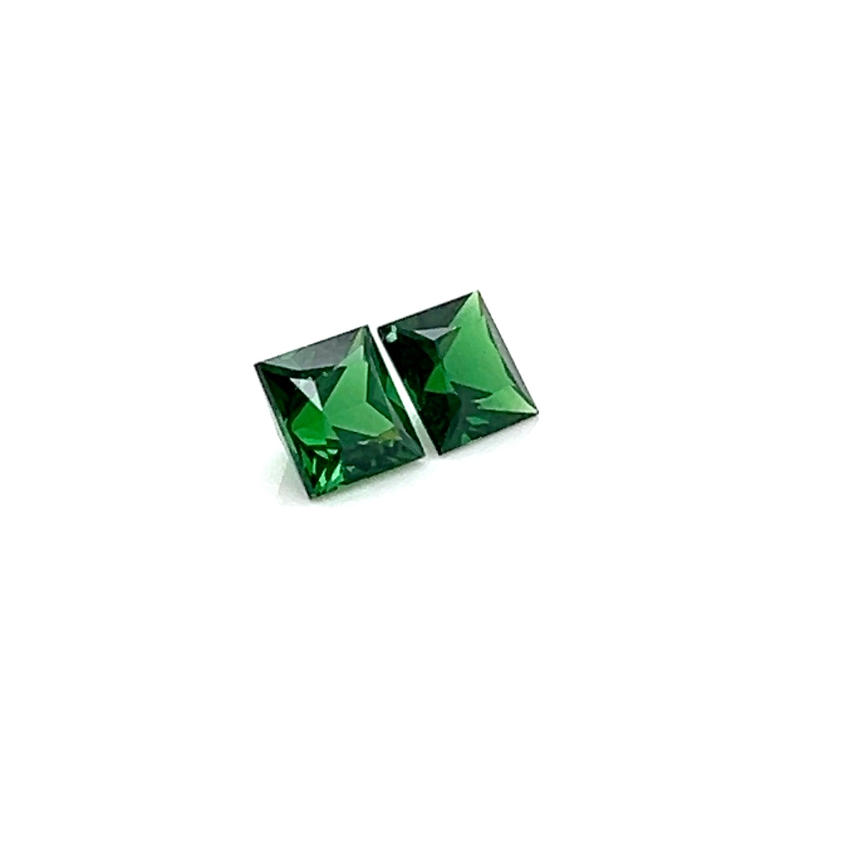 TSAVORITE PRINCESS CUT