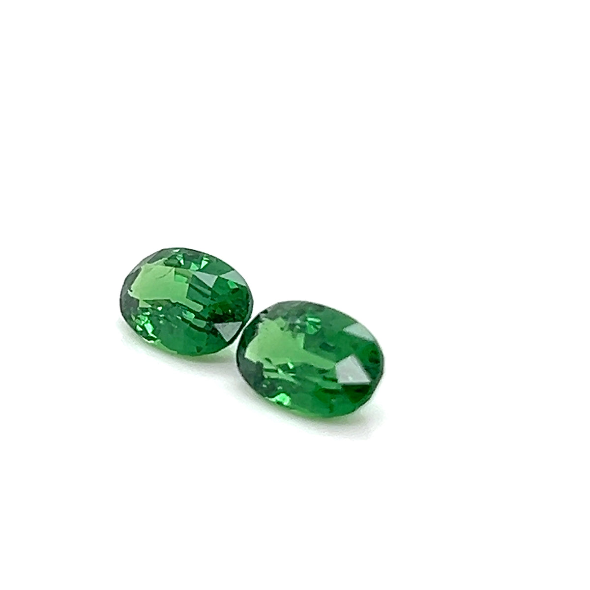 TSAVORITE OVAL