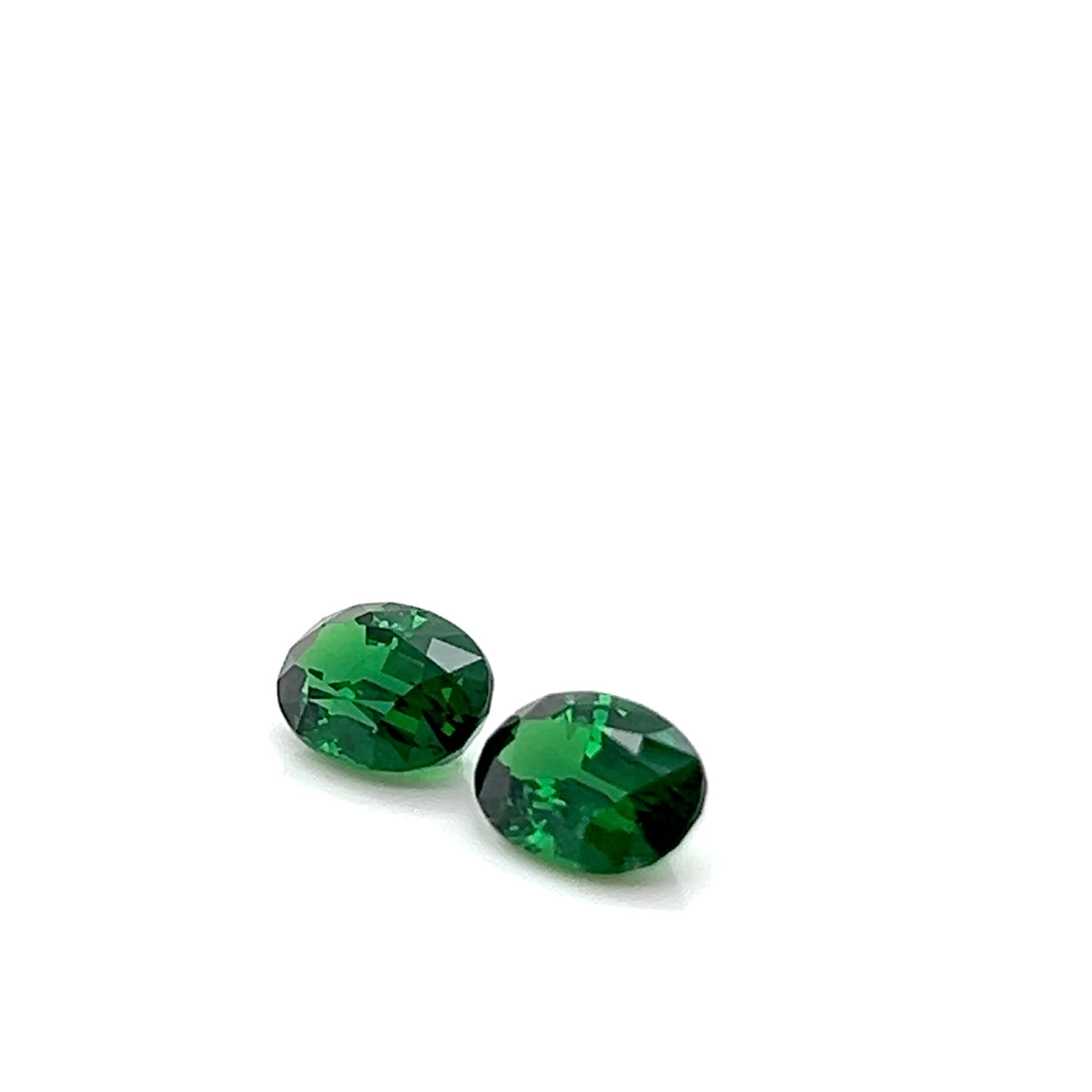 TSAVORITE OVAL