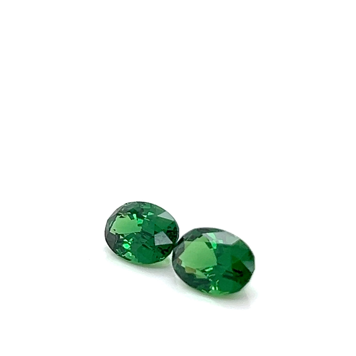 TSAVORITE OVAL