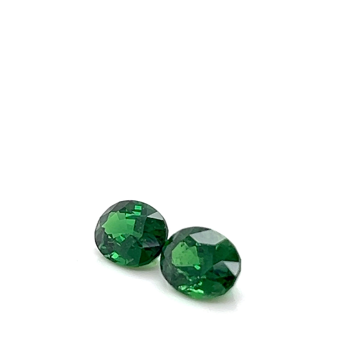 TSAVORITE OVAL