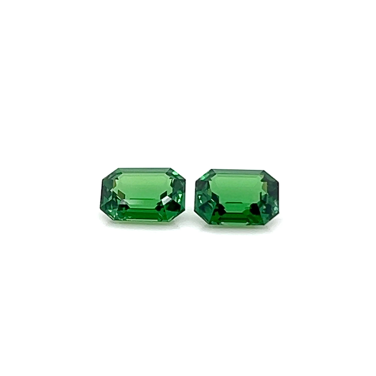 TSAVORITE EMERALD CUT