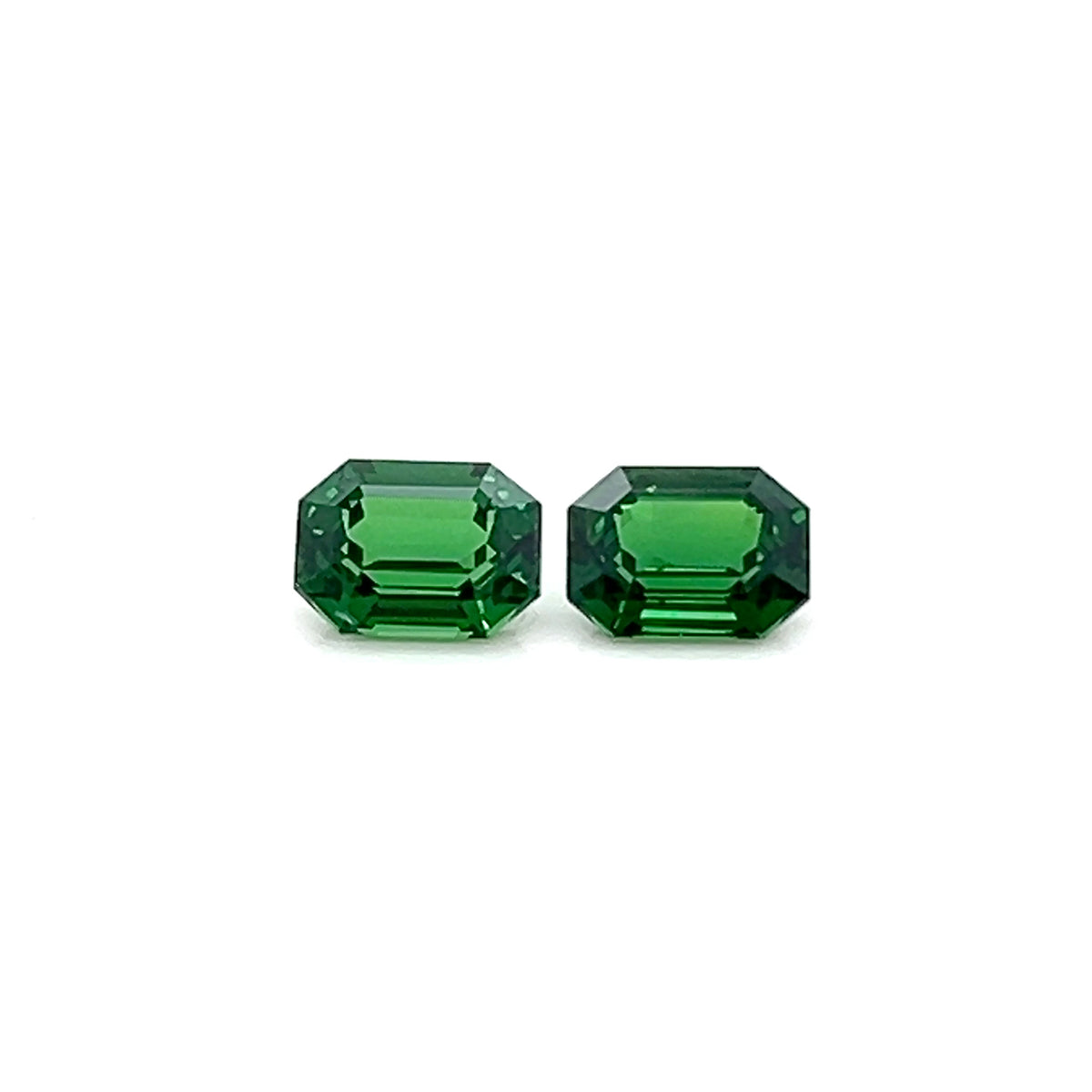 TSAVORITE EMERALD CUT