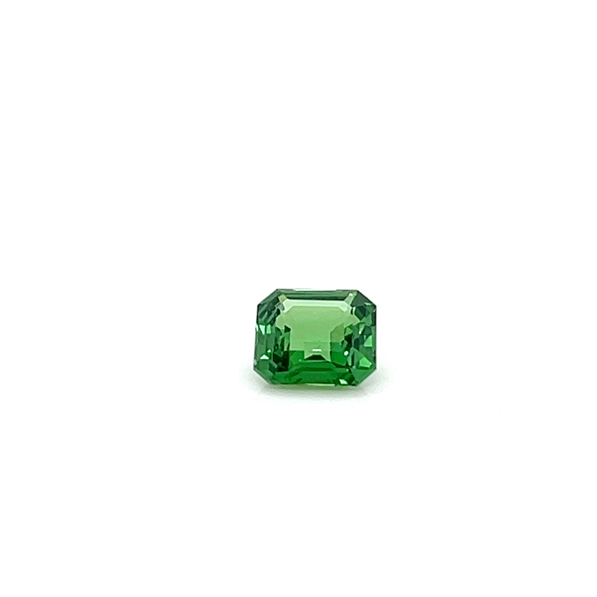 TSAVORITE EMERALD CUT