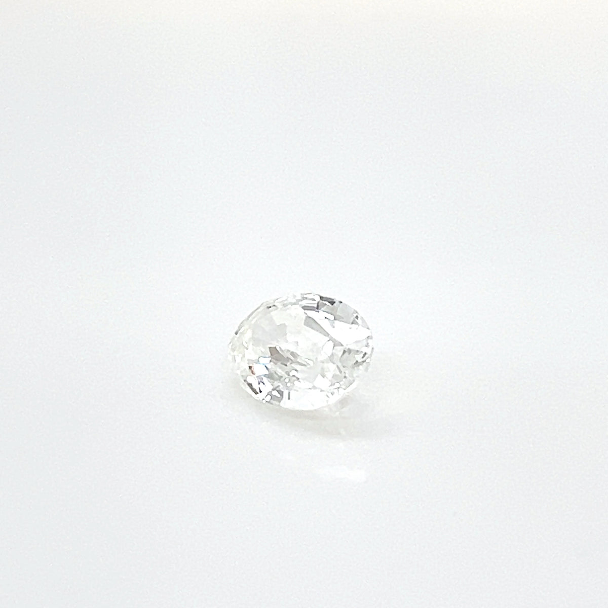 WHITE SAPPHIRE OVAL