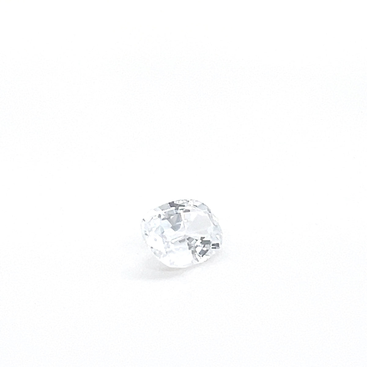 WHITE SAPPHIRE OVAL