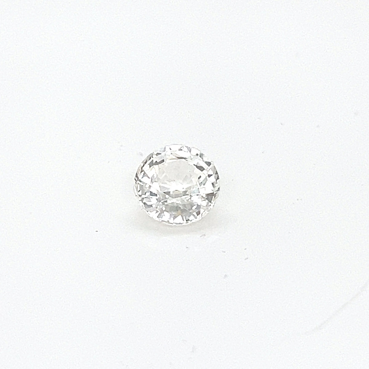 WHITE SAPPHIRE ROUND