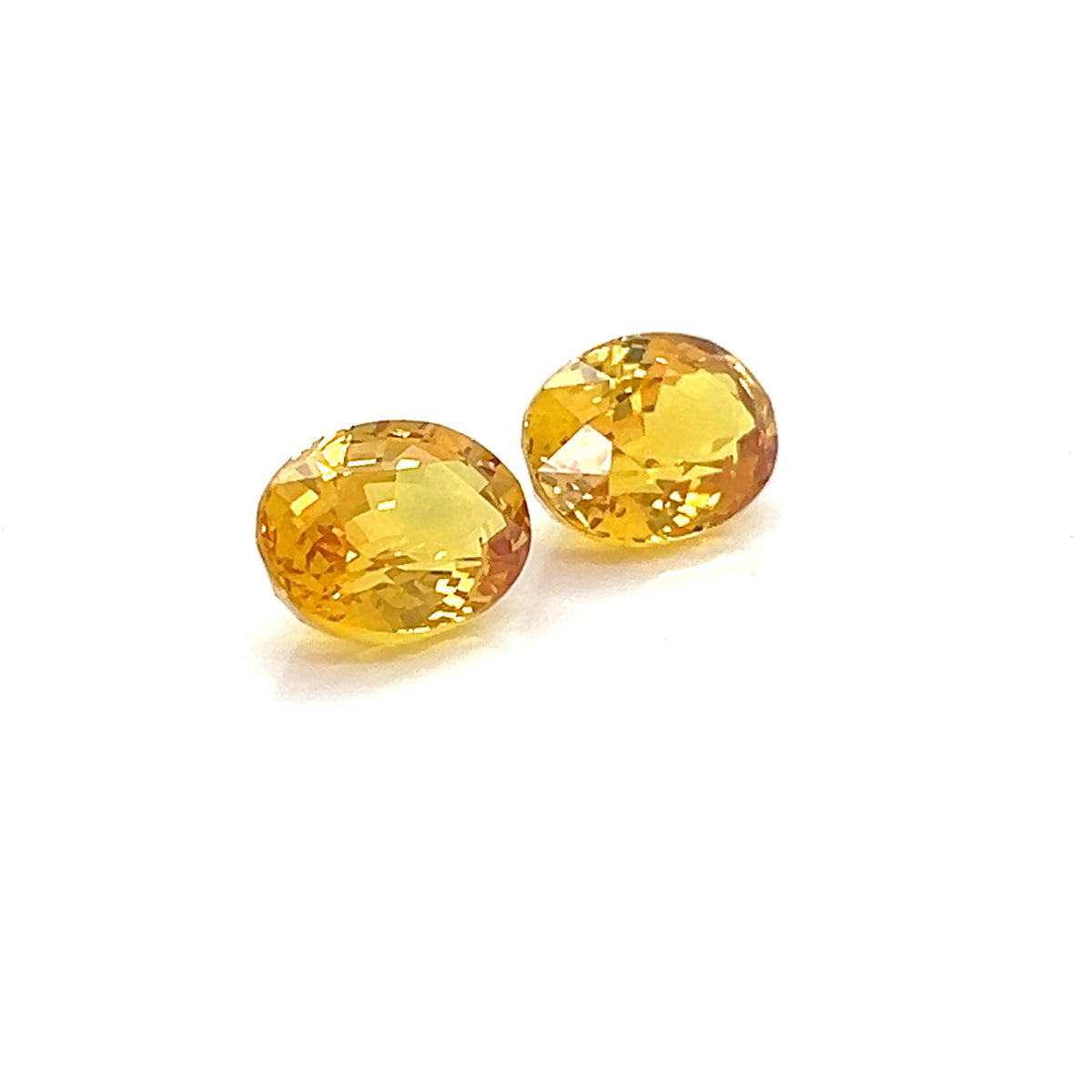 YELLOW SAPPHIRE OVAL