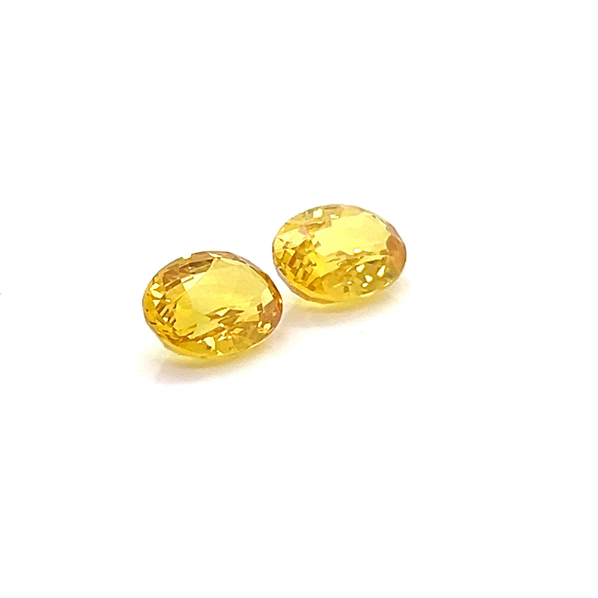 YELLOW SAPPHIRE OVAL