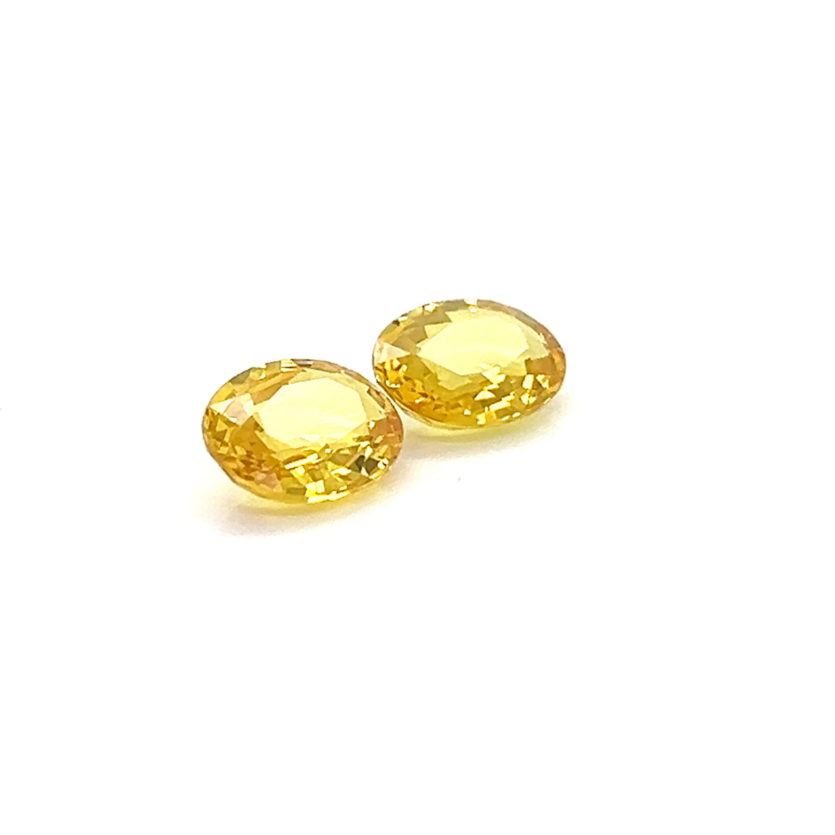 YELLOW SAPPHIRE OVAL