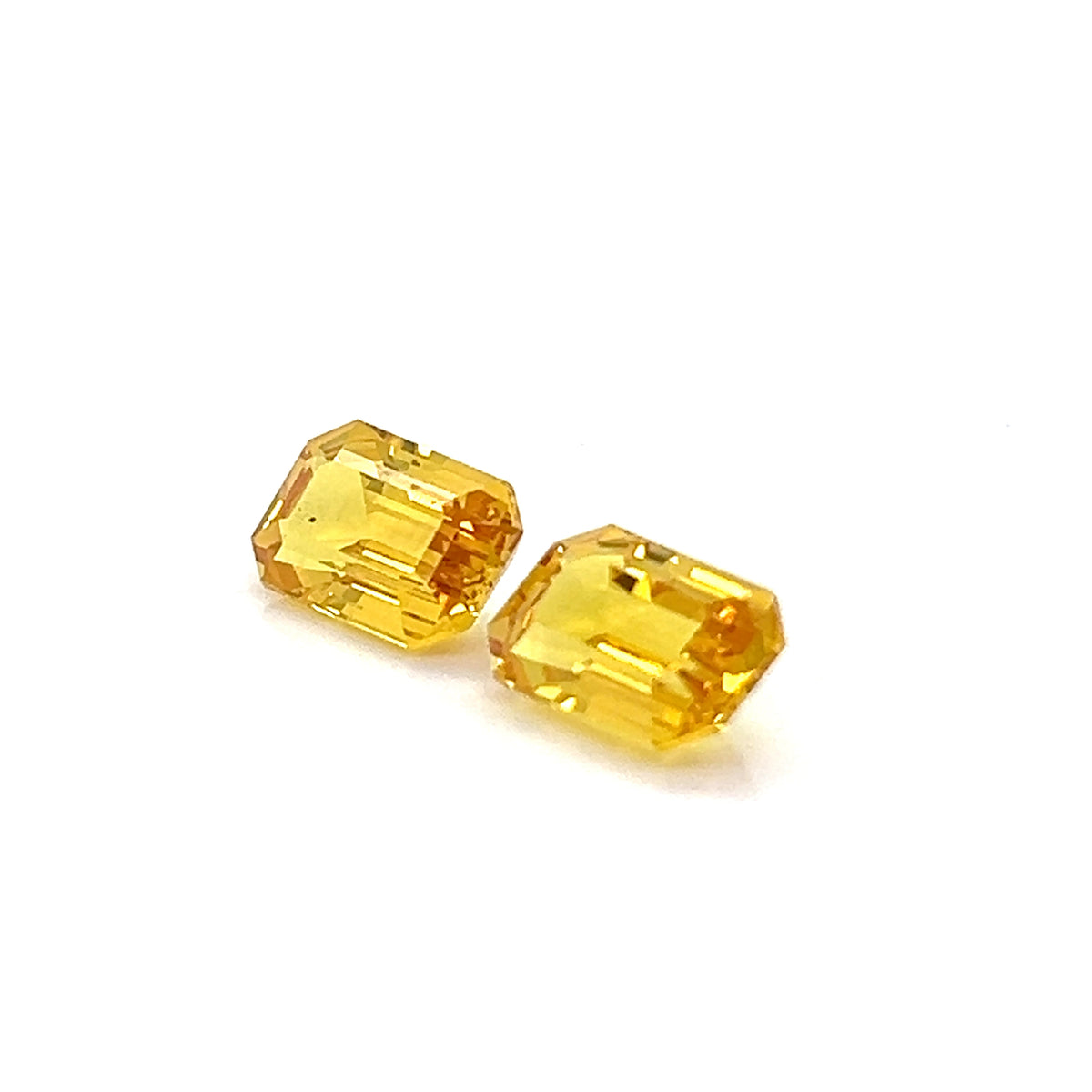 YELLOW SAPPHIRE EMERALD CUT