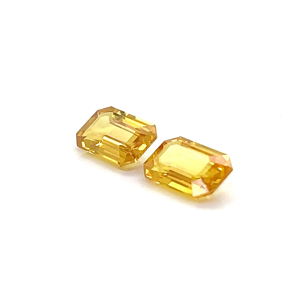 YELLOW SAPPHIRE EMERALD CUT