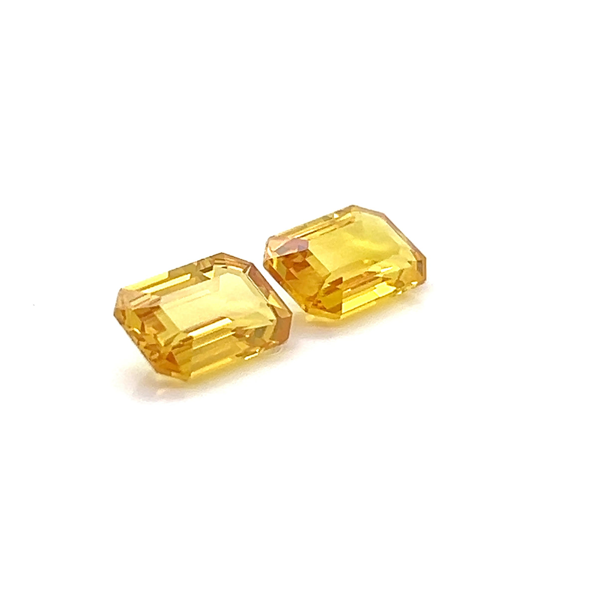 YELLOW SAPPHIRE EMERALD CUT