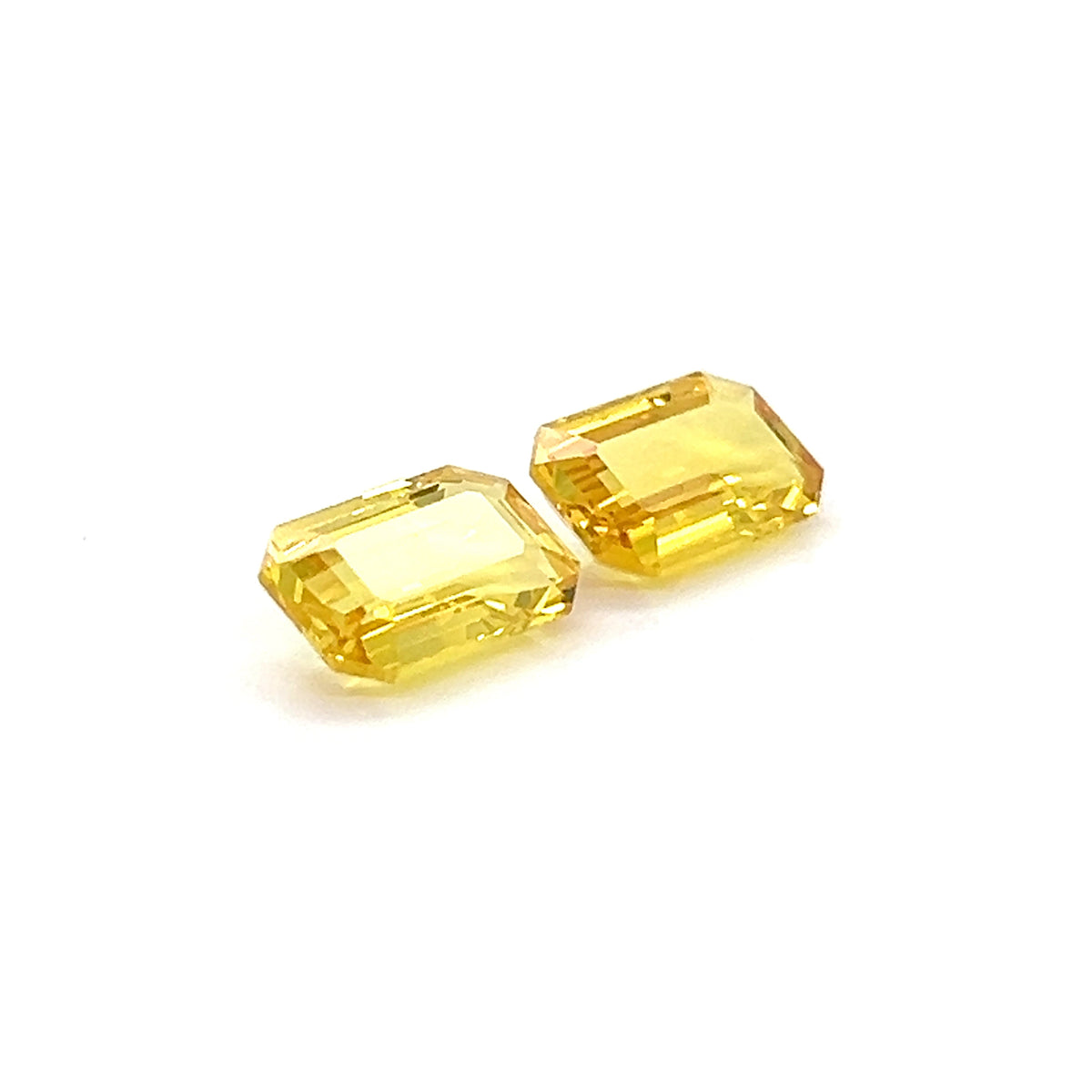 YELLOW SAPPHIRE EMERALD CUT