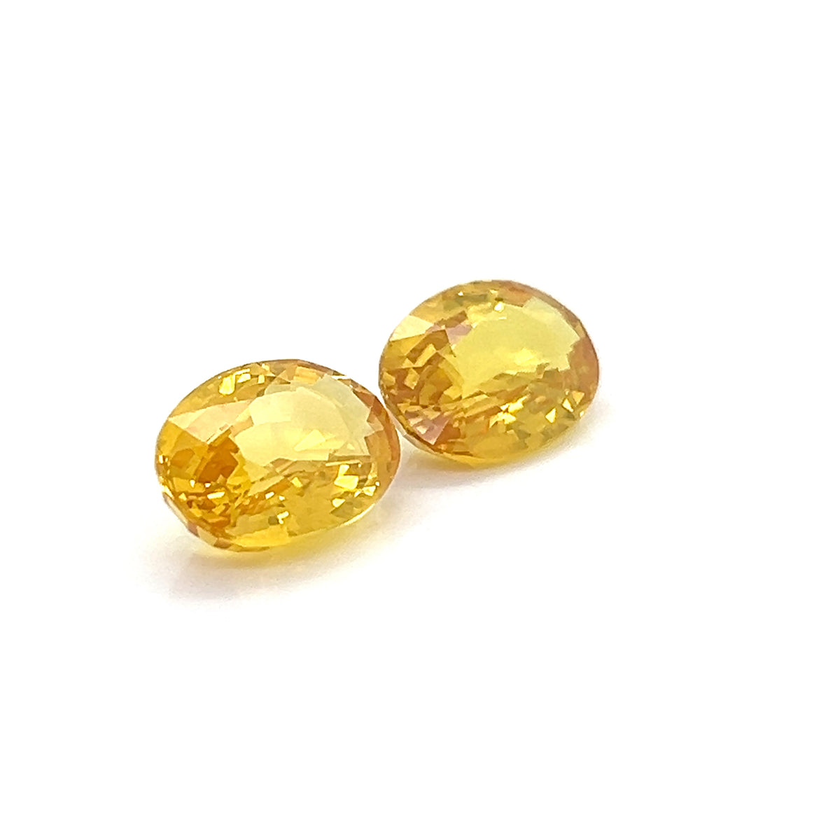 YELLOW SAPPHIRE OVAL